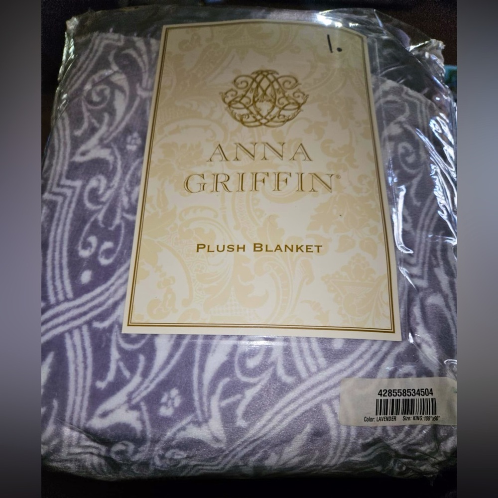 Anna Griffin Plush Blanket